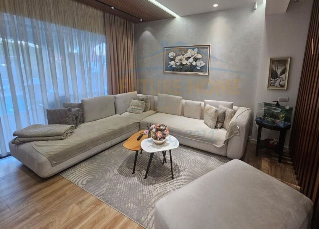 VILLA FOR SALE IN PEZE HELMES