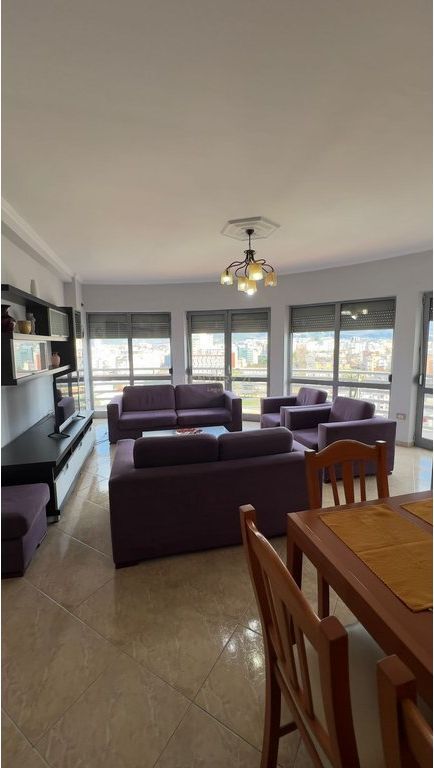 Jepet me qira 2+1+2 tek Qatar Center