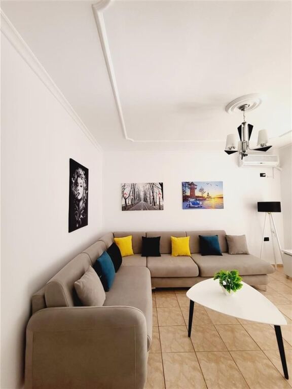 Appartamento in affitto vicino alla Scuola Rossa