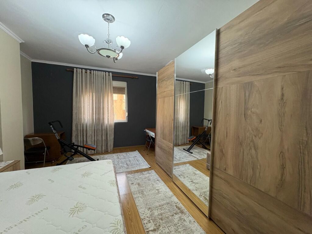 Apartament 2+1+2 për Qira – pranë Gjykatës, Durrës
