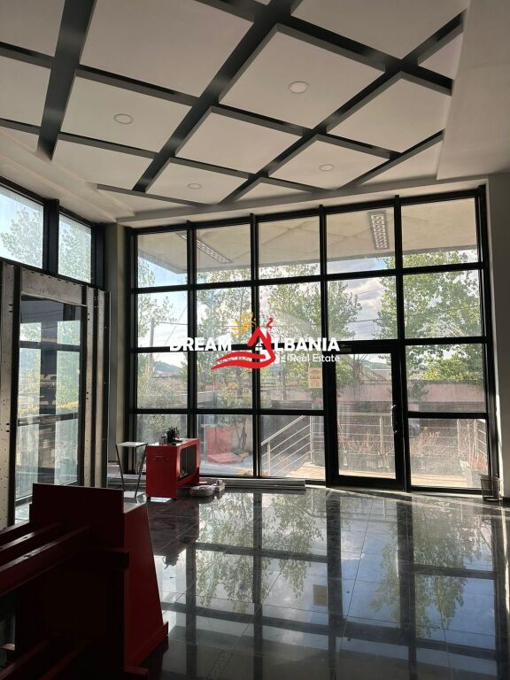 Godine 3 kateshe kapanon ne shitje ne Vore prane Autostrades Tirane-Durres (ID 4181071 ).