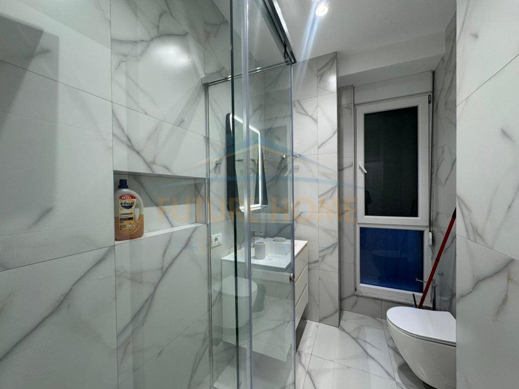 Affitto, Appartamento 3+1+2+1 Posto auto, Campo di Aviazione, Tirana