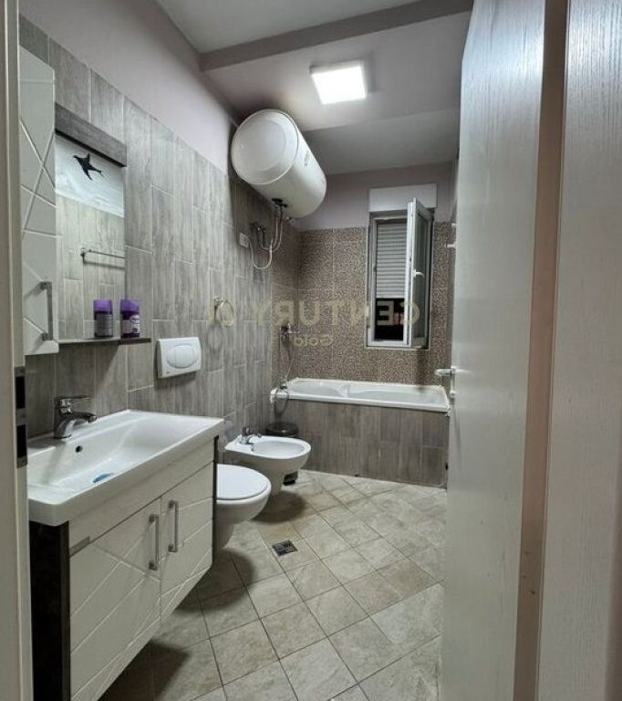 Affittasi 2+1 presso il complesso magnet