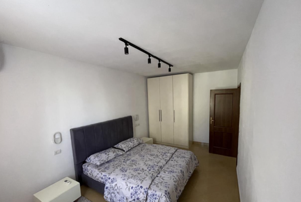 🏢 Jepet me Qira Apartament 2+1 – Sheshi Skënderbej | pranë Galerisë  ▫️