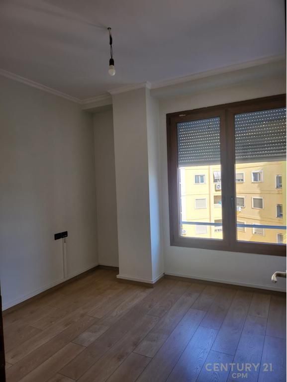 AMBIENT PER ZYRA TEK KOMPLEKSI DELIJORGJI