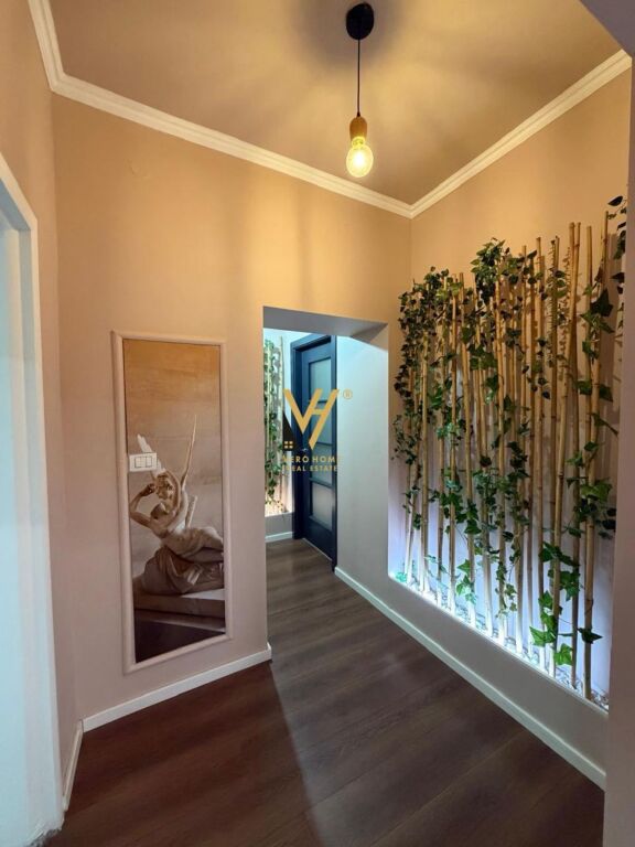 BUSINESS PREMISES 115 M2 FOR RENT AT KOMUNA E PARISIT 2,000 EURO