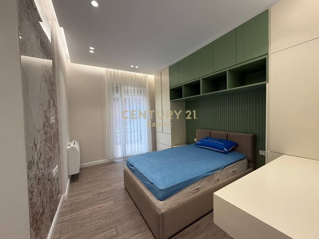 APARTMENT 2+1 WITH PARKING SPACE FOR RENT IN ROSE GARDEN!