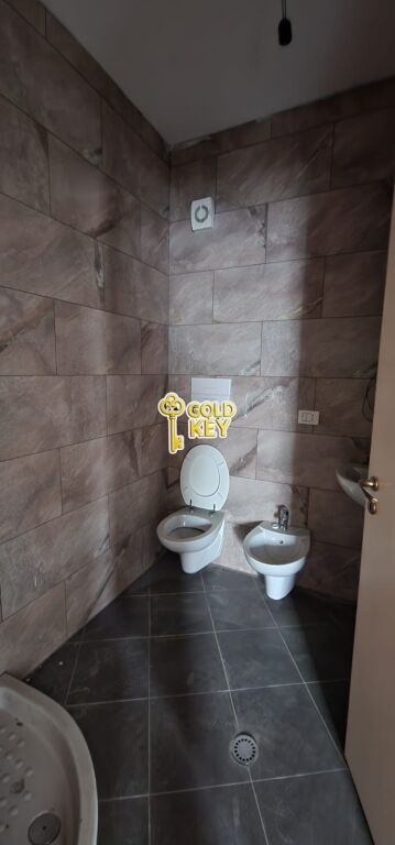 🏡 APARTAMENT ME QERA 3+1+2 VOLLGA DURRES