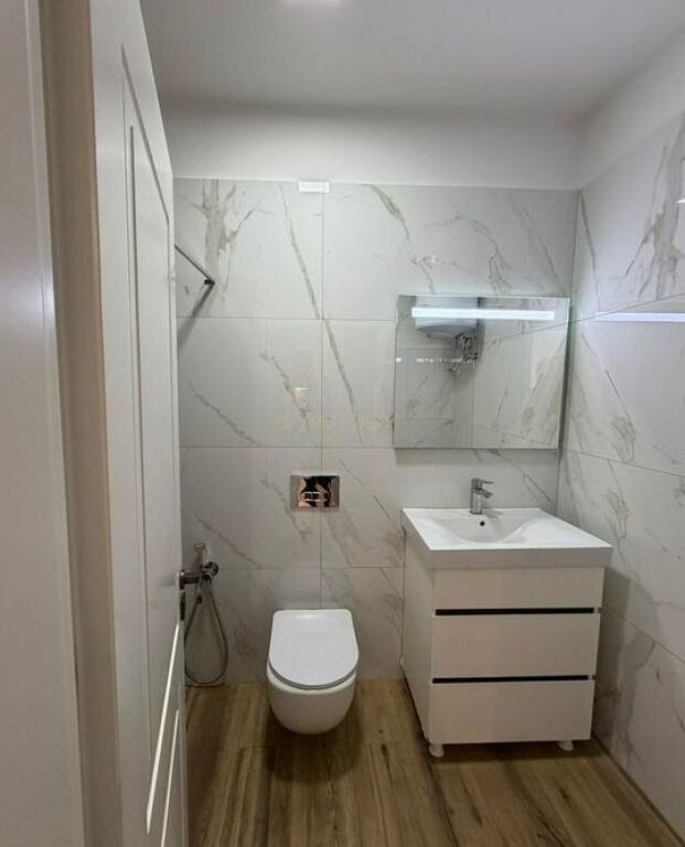 Jepet apartament 1+1 me qera tek Liqeni i Thate