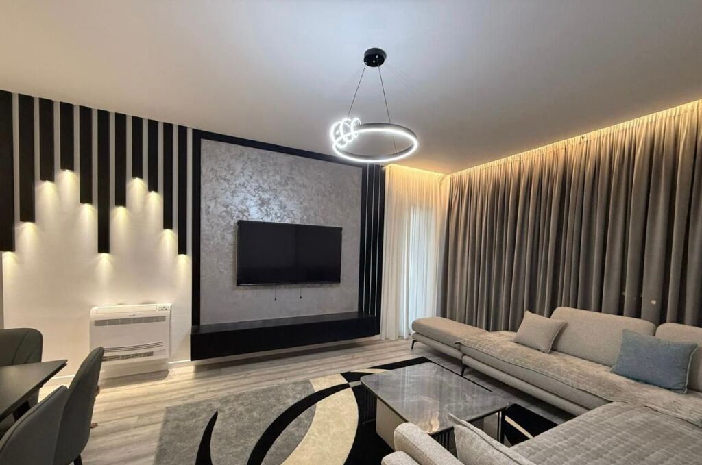 Apartment 2+1 for rent 5 Maji 800 Euro