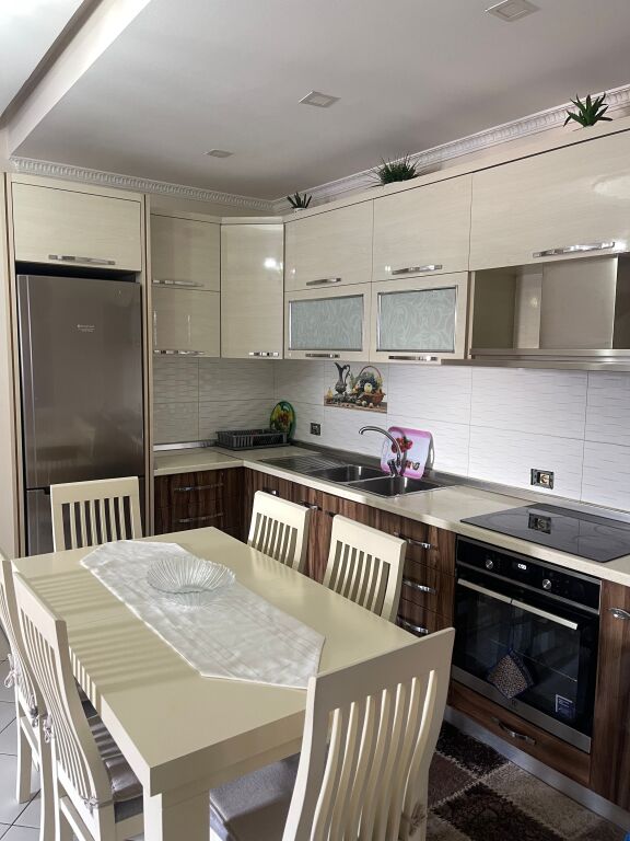 Affittasi 2+1 a Kamez