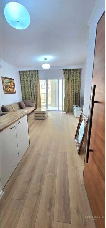 Zogu i Zi, appartamento 1+1 in affitto