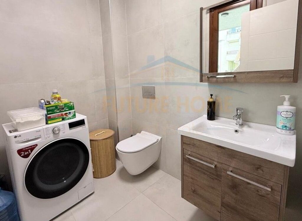 In vendita, Appartamento 2+1+2, Giardino Botanico, Tirana