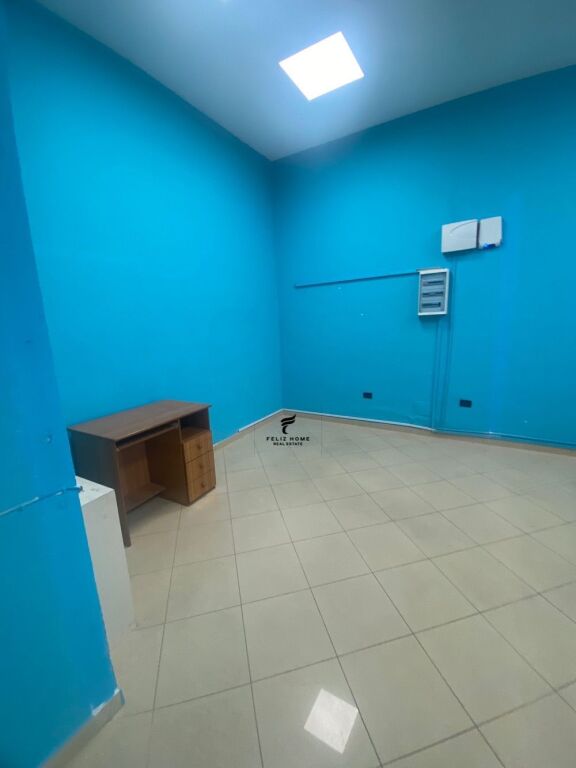SHOP FOR RENT 64 M2 BUILDING WITH ARROW 70,000 LEKE