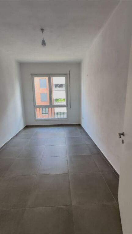 Appartamento 2+1 In Affitto, vicino a Concord Center