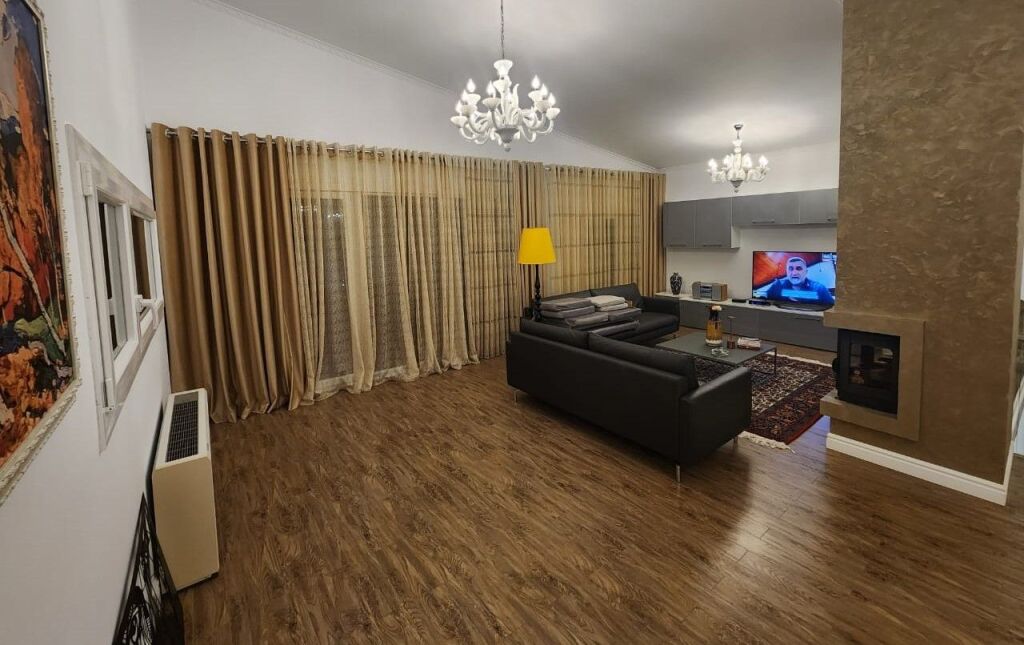 🏡 VILLA SU DUE PIANI IN AFFITTO – VICINO A TEG