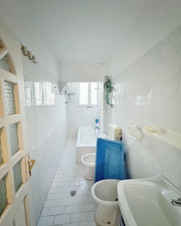 💥Shitet Apartament 1+1 prane shetitores Taulantia, Kavaje💥