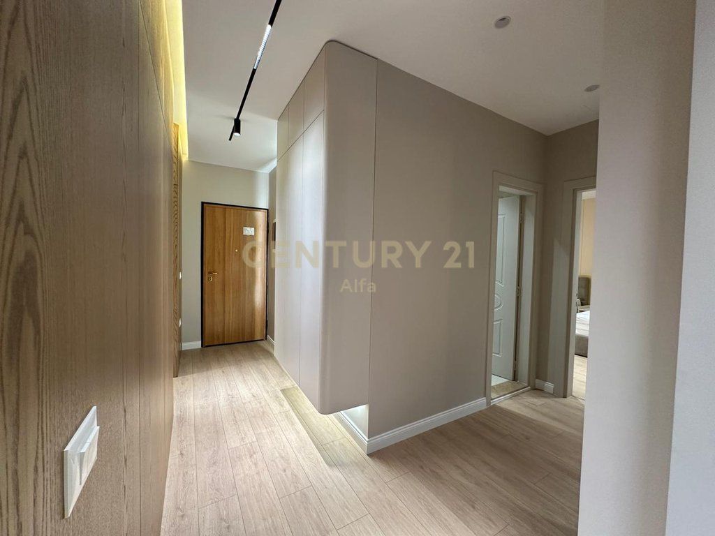 Apartament 3+1 per Qira tek Rruga e Kosovareve!