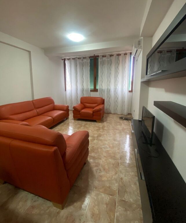 📌 JEPET ME QIRA APARTAMENT 2+1 – Rruga e Kavajës