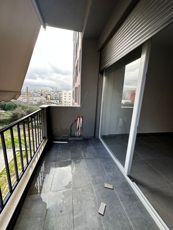 Appartamento 2+1 In Affitto, vicino a Concord Center