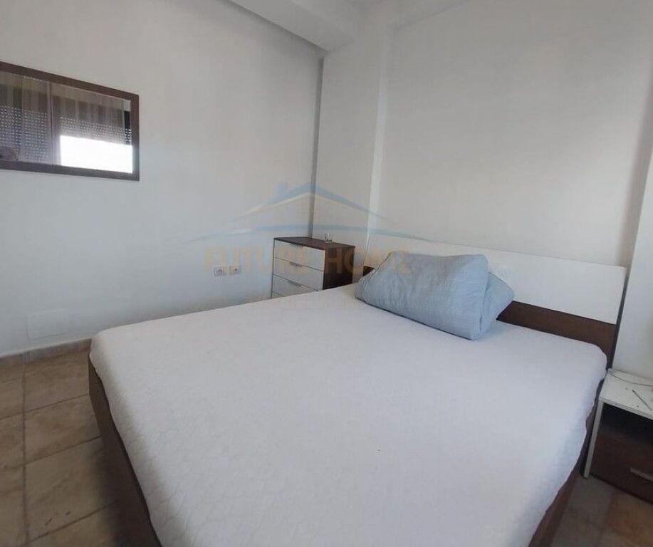 Qera, Aartament 3+1+2, Rruga Haxhi Dalliu.