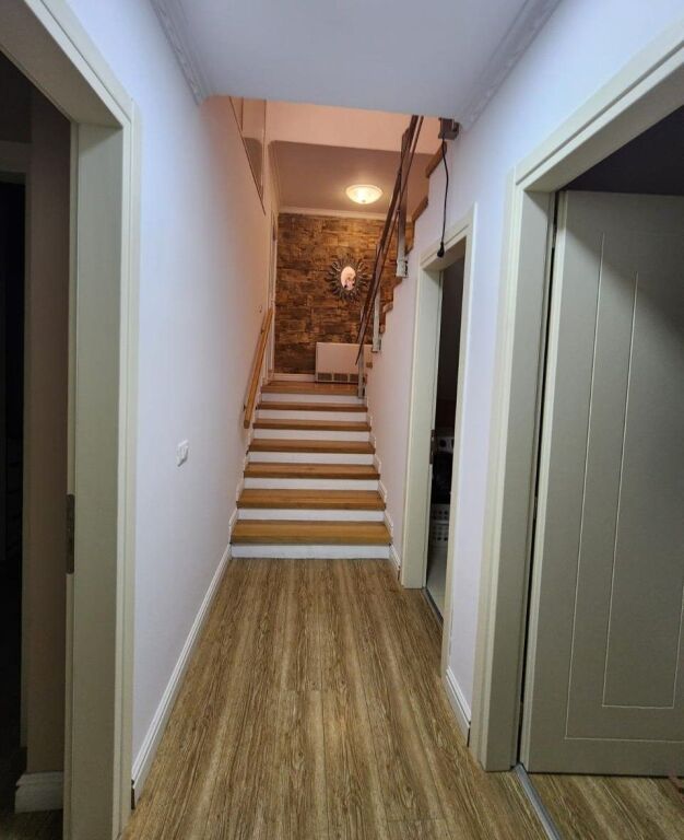 🏡 VILLA SU DUE PIANI IN AFFITTO – VICINO A TEG