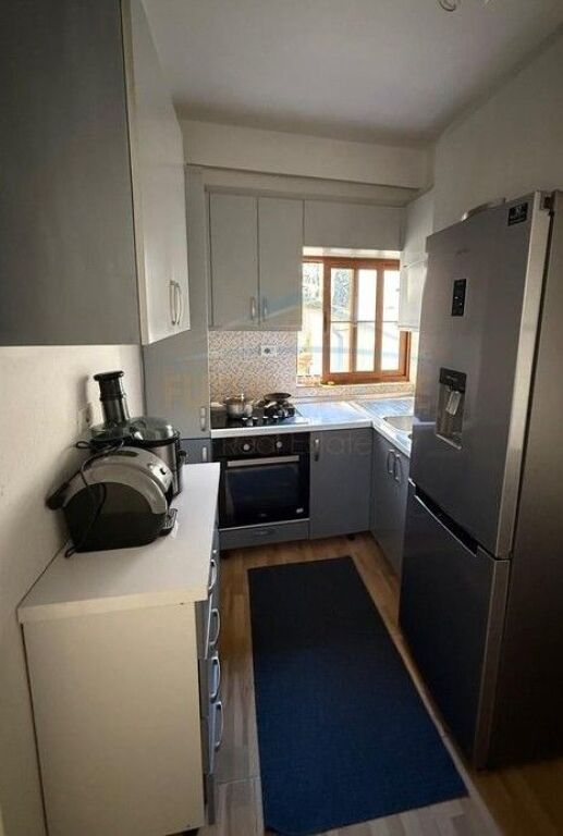 Rent, Apartment 1+1+parking space, 5 Maji Street, Tirana