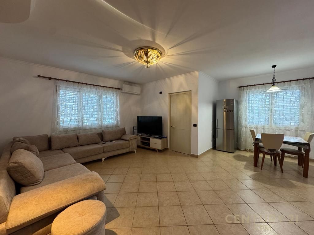 JAPIM PER QIRA APARTAMENT TEK LIQENI ARTIFICIAL!