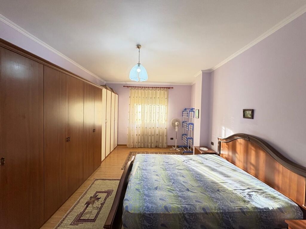 Apartament 2+1+2 për Qira – pranë Gjykatës, Durrës