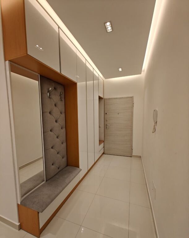 Affittasi appartamento 2+1+ posto auto