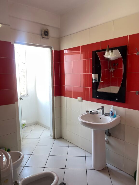 Affittasi 2+1 a Kamez