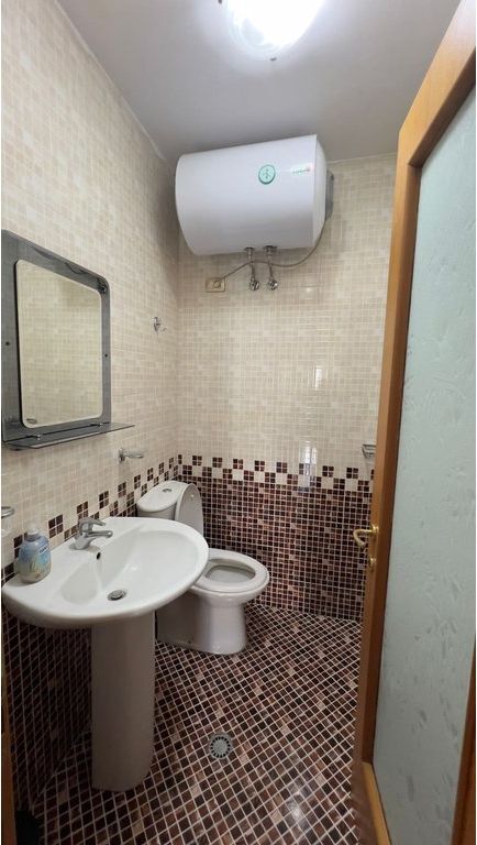 Jepet me qira 2+1+2 tek Qatar Center