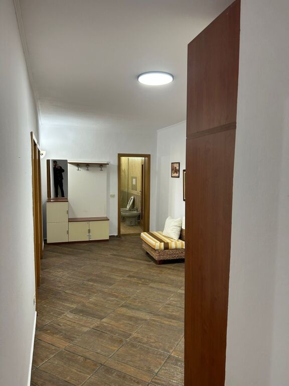 Apartament 2+1 per qera