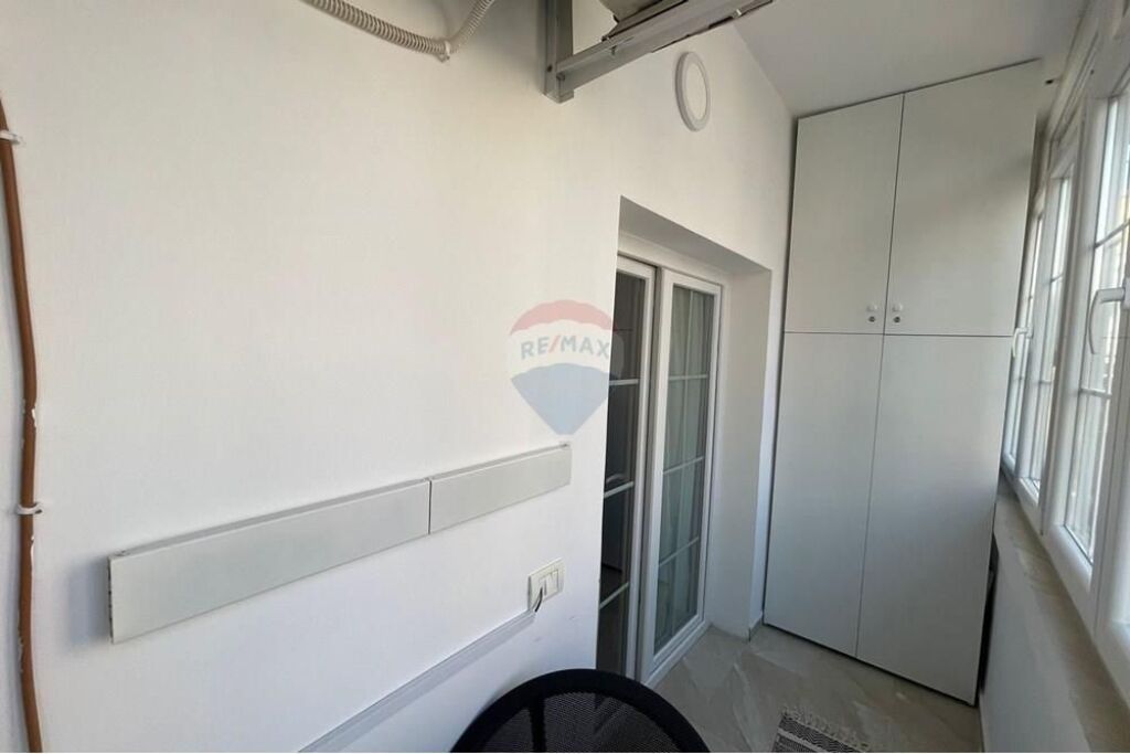 Appartamento 1+1+Balcone In Affitto a 21 Dhjetori