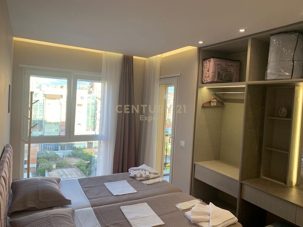 APPARTAMENTO 2+1+2 E POSTO AUTO IN AFFITTO IN VIA DRITAN HOXHA!
