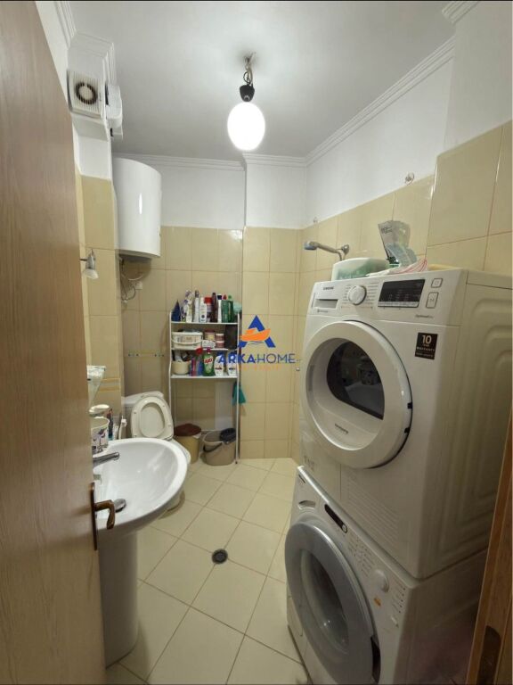 SHITET APARTAMENT 2+1+BALLKON "TE RESTORANT FRESKU" 125.000 EURO