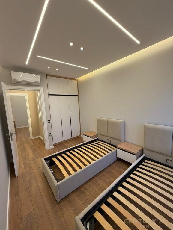 Apartament 2+1 me qira tek Kodra e Priftit pranë Venue !