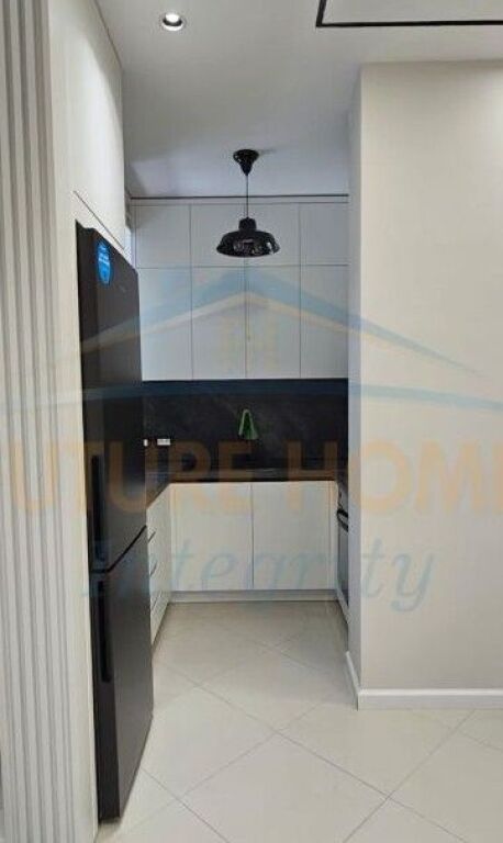 Affitto, Appartamento 1+1, Via Irfan Tomini, Tirana.