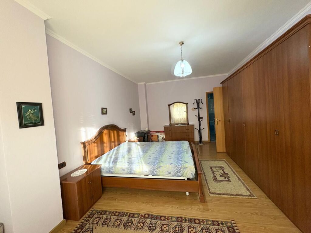 Apartament 2+1+2 për Qira – pranë Gjykatës, Durrës