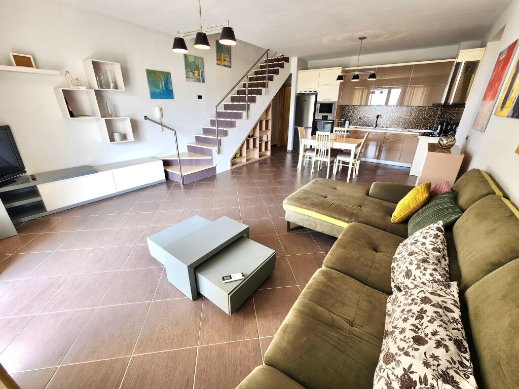 🏡 Duplex for Sale 📍 Kodra e Diellit 1 Residence / 1 Parking Space 2+1+2 Bathrooms &amp; 2 Balconies &amp; Storage – 121 m² total (Fully Furnished) 💶 260,000 € 🔥🔥