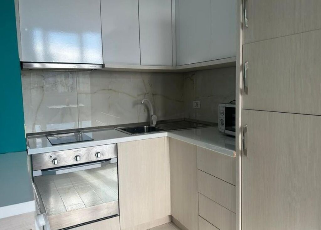 1+1 apartment for sale near the Train Station