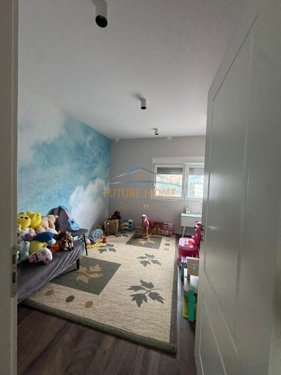 SHES APARTAMENT 3+1+2+GARDEROBE, 21 DHJETORI