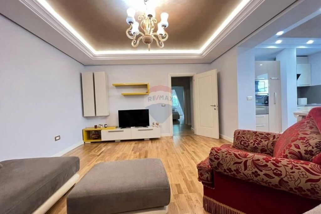 Apartament 2+1 per qira prane Qendres