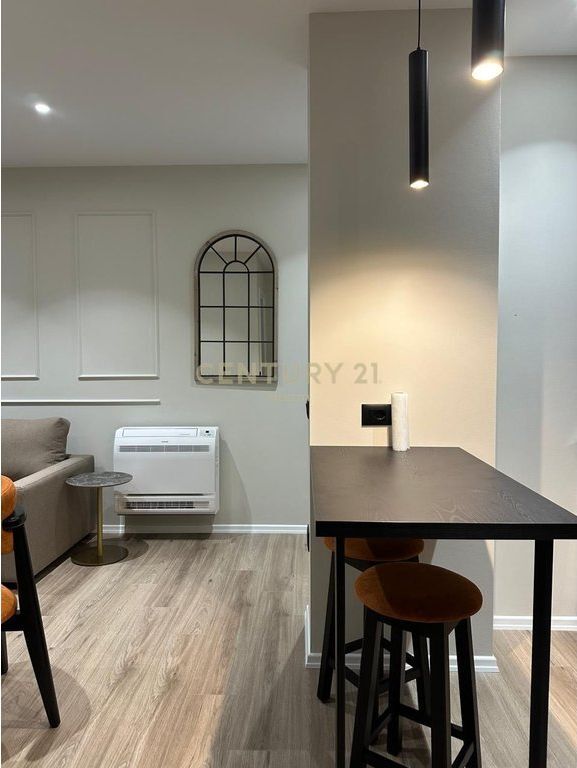 APARTAMENT 1+1 PER SHITJE NE ZONEN E BLLOKUT