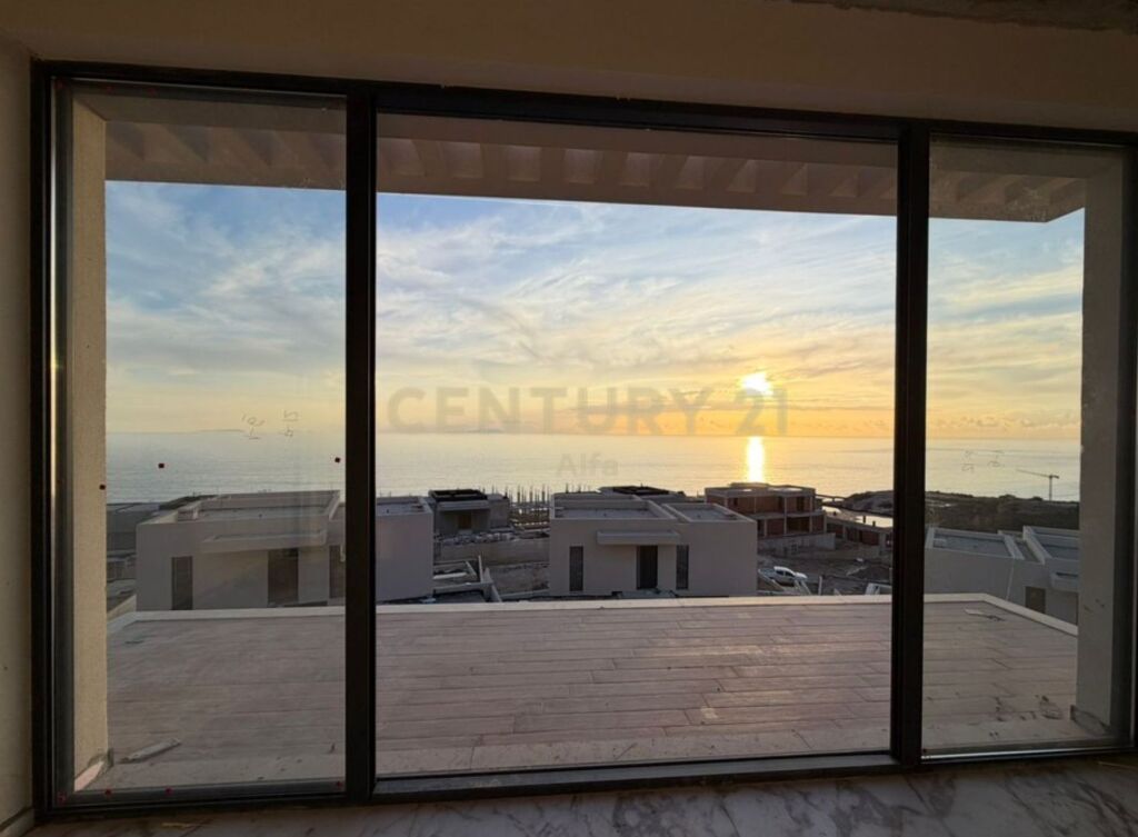 🌴 Vilë Premium për shitje