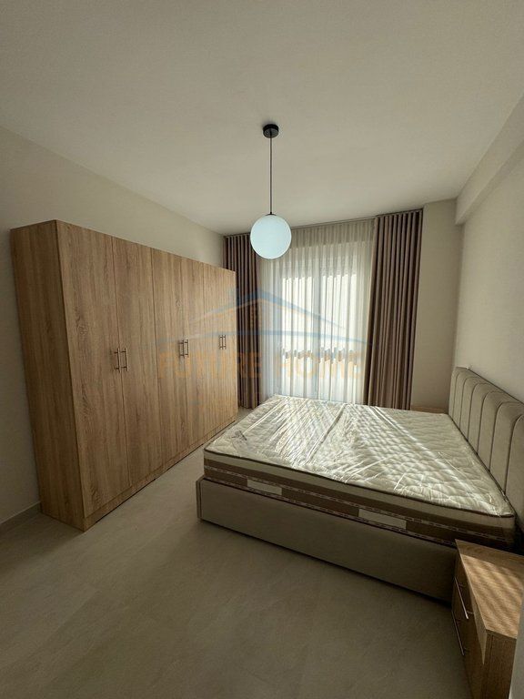 Qera Apartament 2+1+Post Parkimi,Komuna e Parisit 1,400 €
