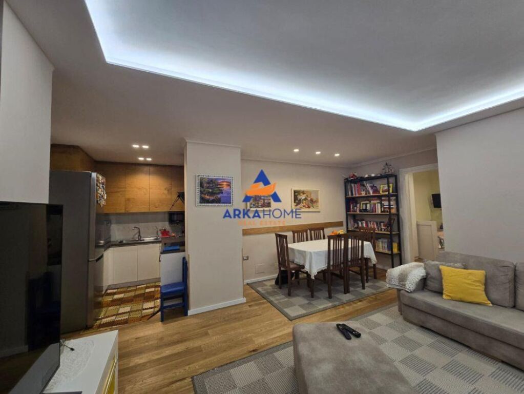 APARTMENT FOR RENT 3+1+BALCONY "PAZARI I RI" 800 EURO