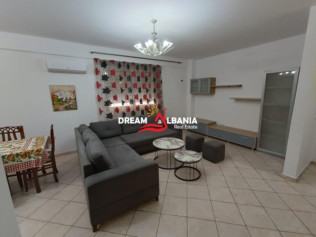 Ambient zyre bosh me qera ne rrugen Lidhja e Prizrenit te Garda, Tirane (ID 42215485)