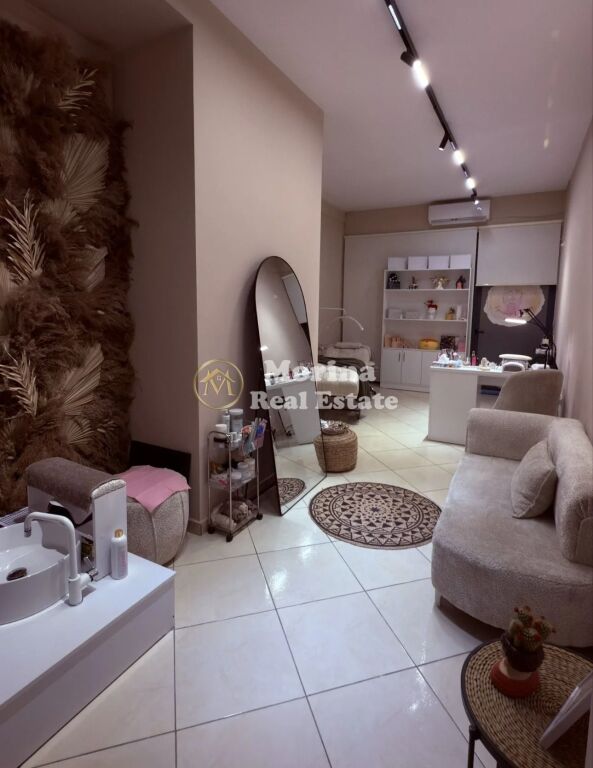 Sale | Business / Hairdresser | Astir | 8500 €