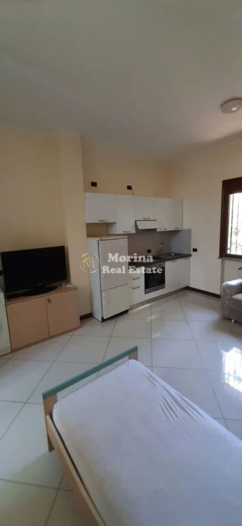 Qera | Garsoniere | Kinostudio | 300 €/muaj